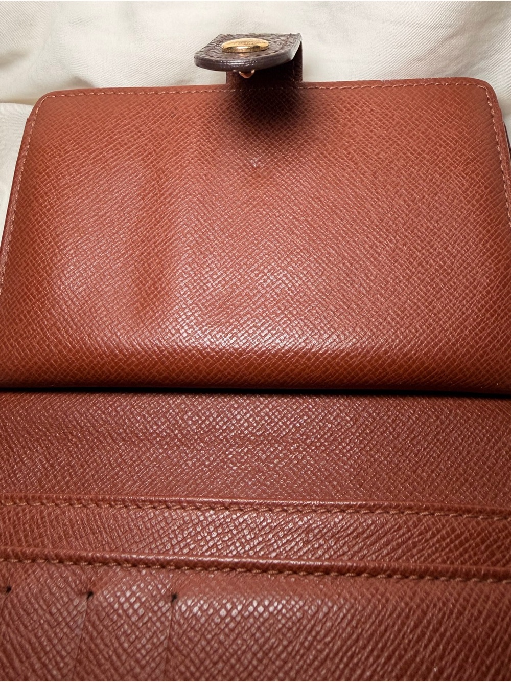 Louis Vuitton Viennoise monogram kiss lock wallet - Picture 7 of 11